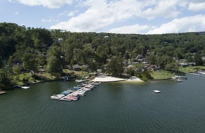 Candlewood Knolls on candlewood lake