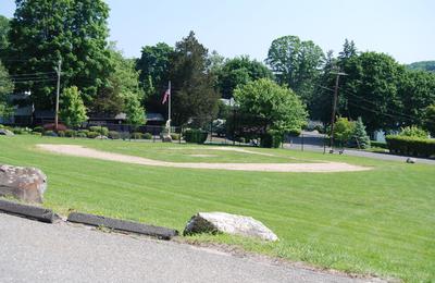 Candlewood Knolls on candlewood lake